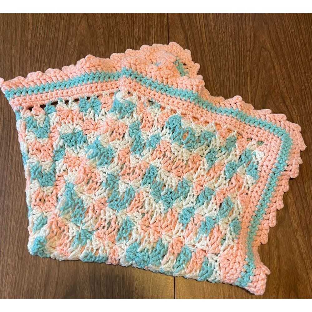 Handmade‎ Light pink & blue crochet baby blanket